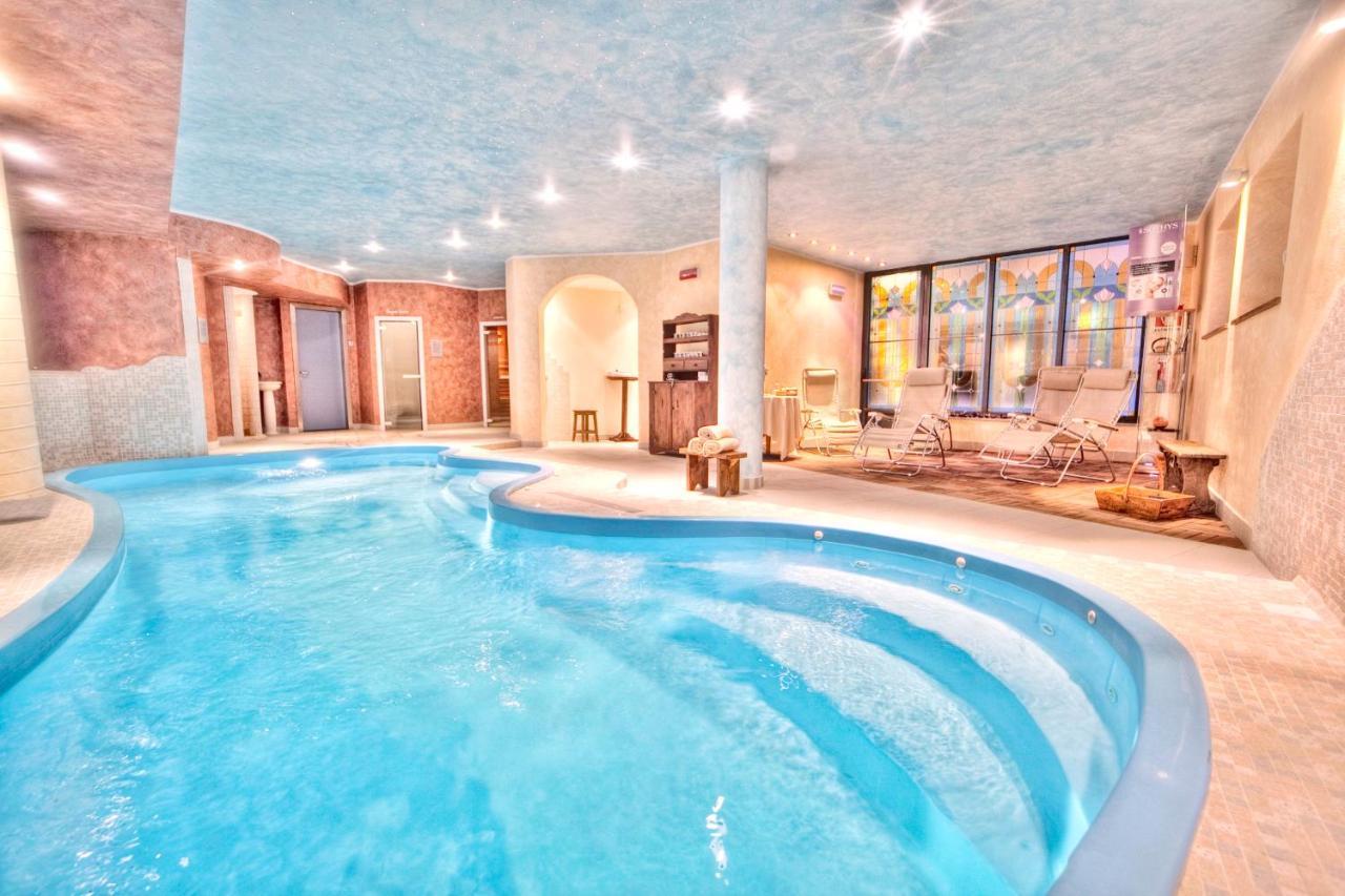 לה טוויל Le Miramonti Hotel Restaurant & Wellness מראה חיצוני תמונה